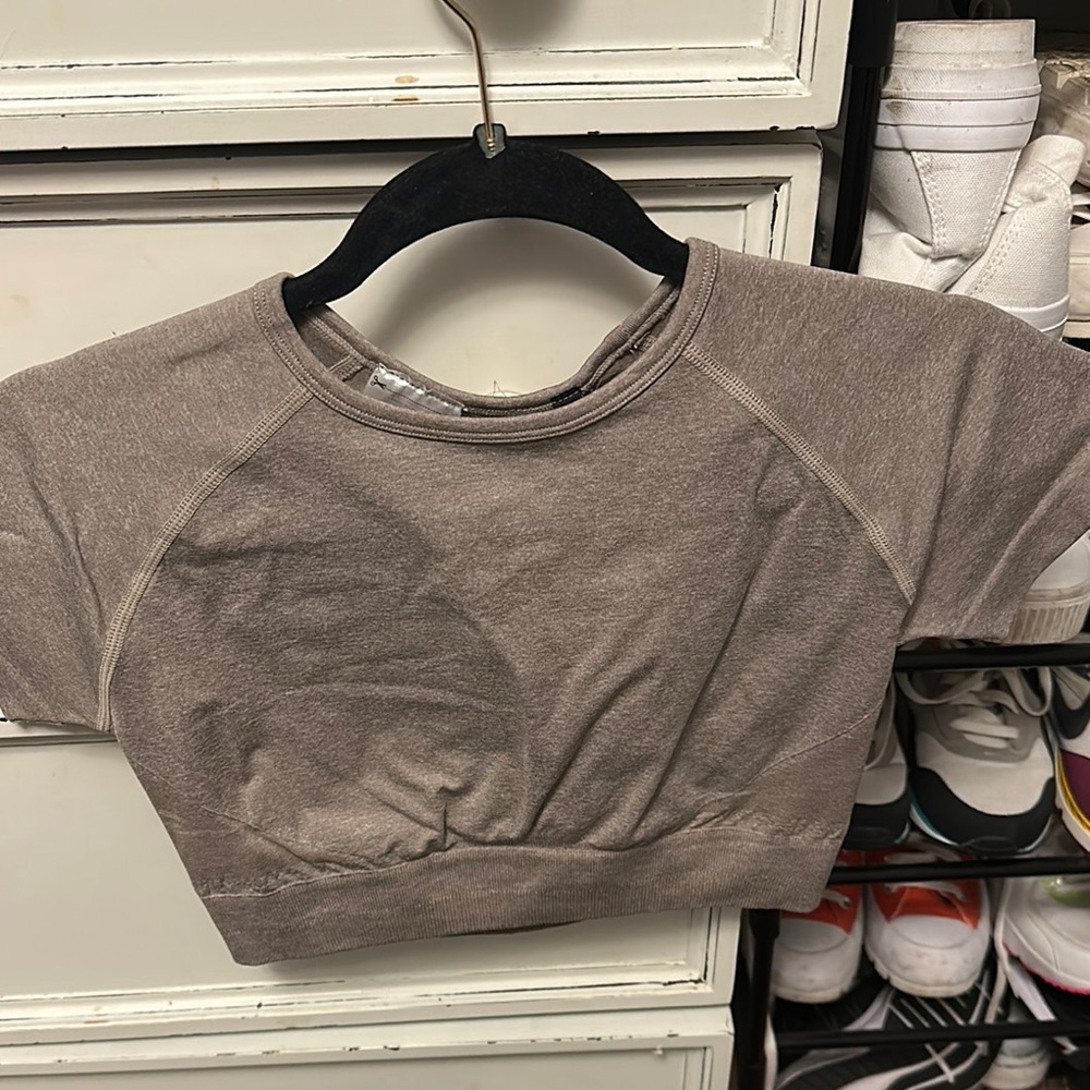 Aybl TAGS ON Cropped T-Shirt